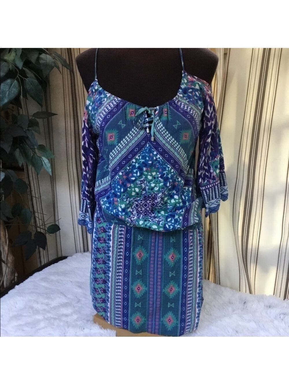 Hale Bob size med  cold shoulder dress